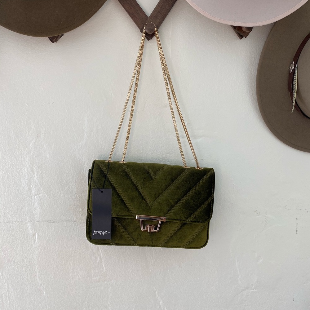 Luxe Quilted Velvet Chain Cross Body Purse Olive